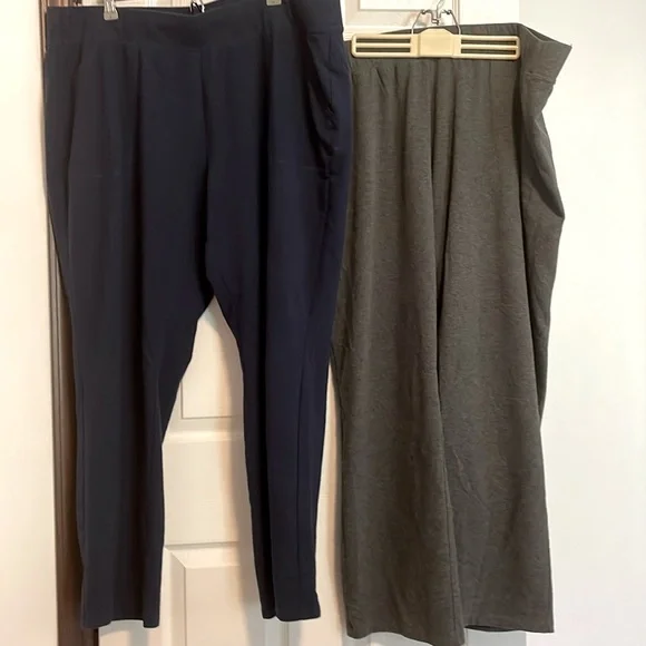 St John’s Bay Pants (2 pair)Mid-Rise Slim Plus Size 2X American Navy & Charcoal - Picture 1 of 12